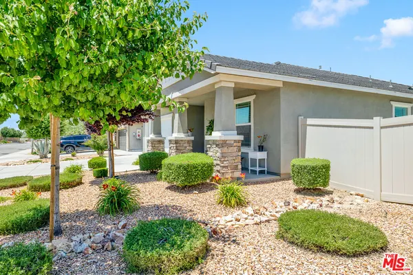 3643 Garnet Ln photo 2